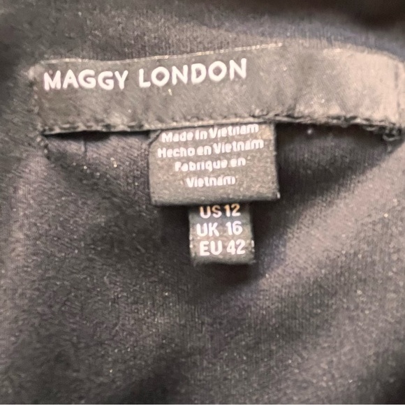 Maggy London Classic Black & Chic sheath Split Back dress Size 12 - Picture 7 of 7